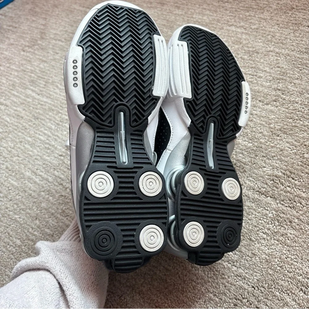 Nike Shox BB Pro Women’s Basketball Shoes - Size 7
